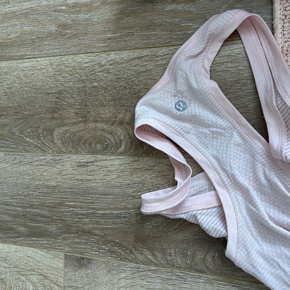 Lululemon swiftly tech tank top - Picture 2 of 2